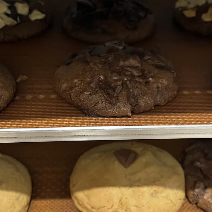 Vitrine com cookies recheados
